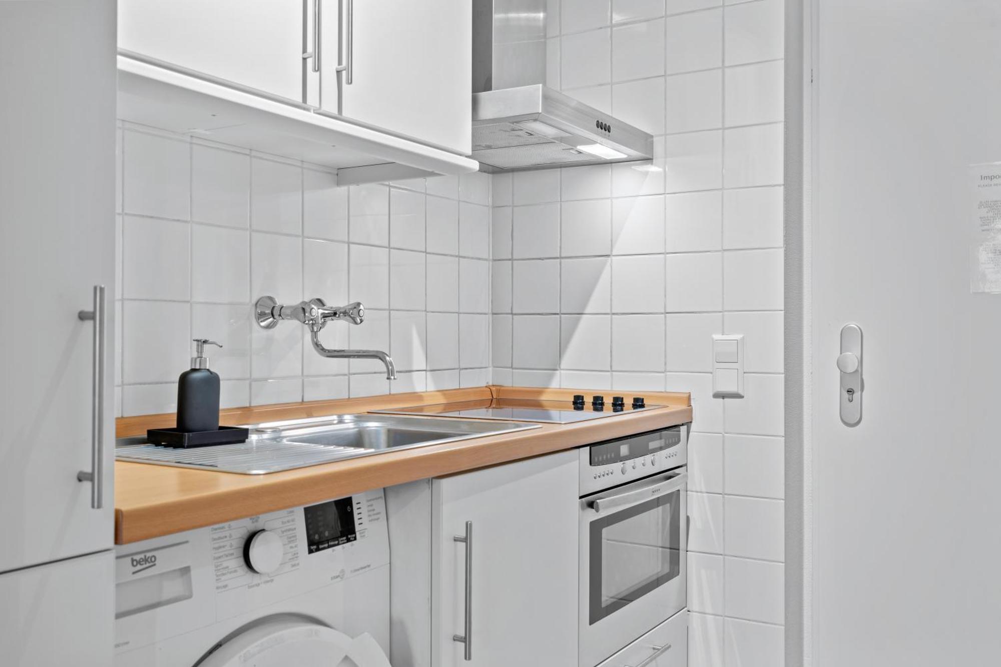 In Center 15min From Airport Appartement *